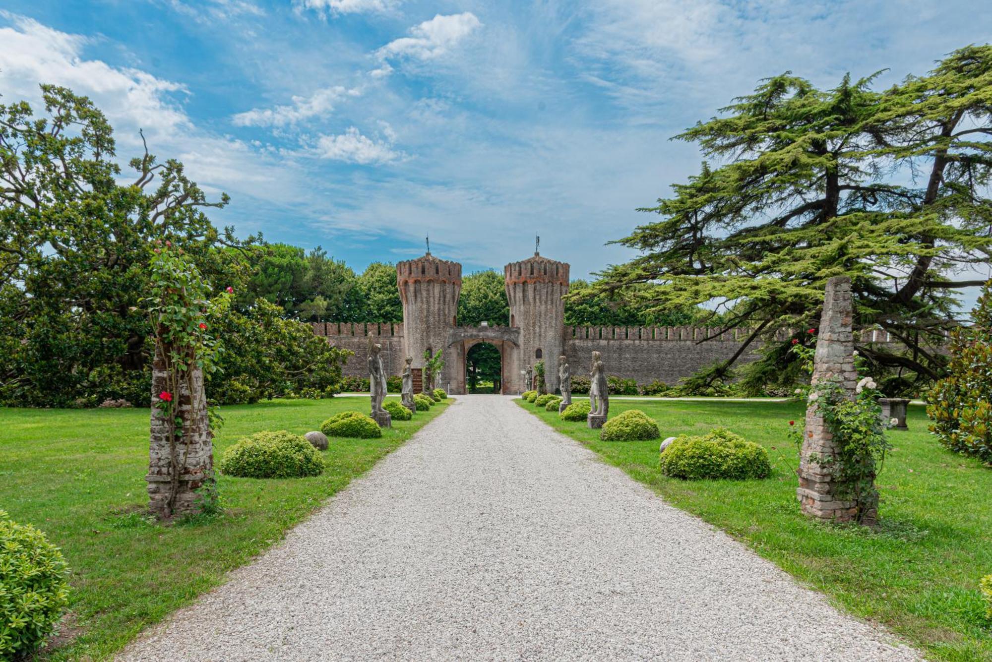 Castello Di * Roncade