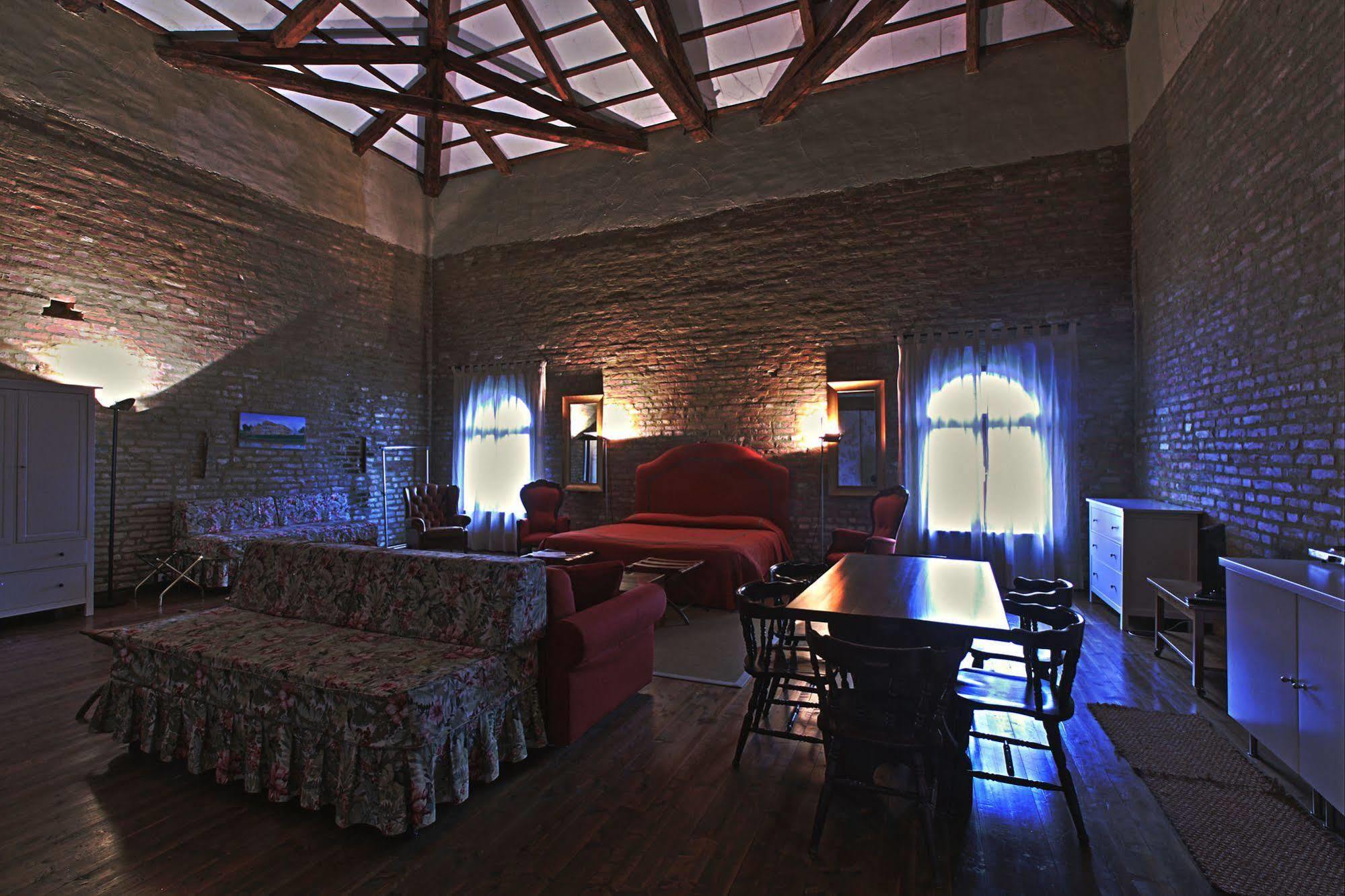 Landhuis Castello Di *